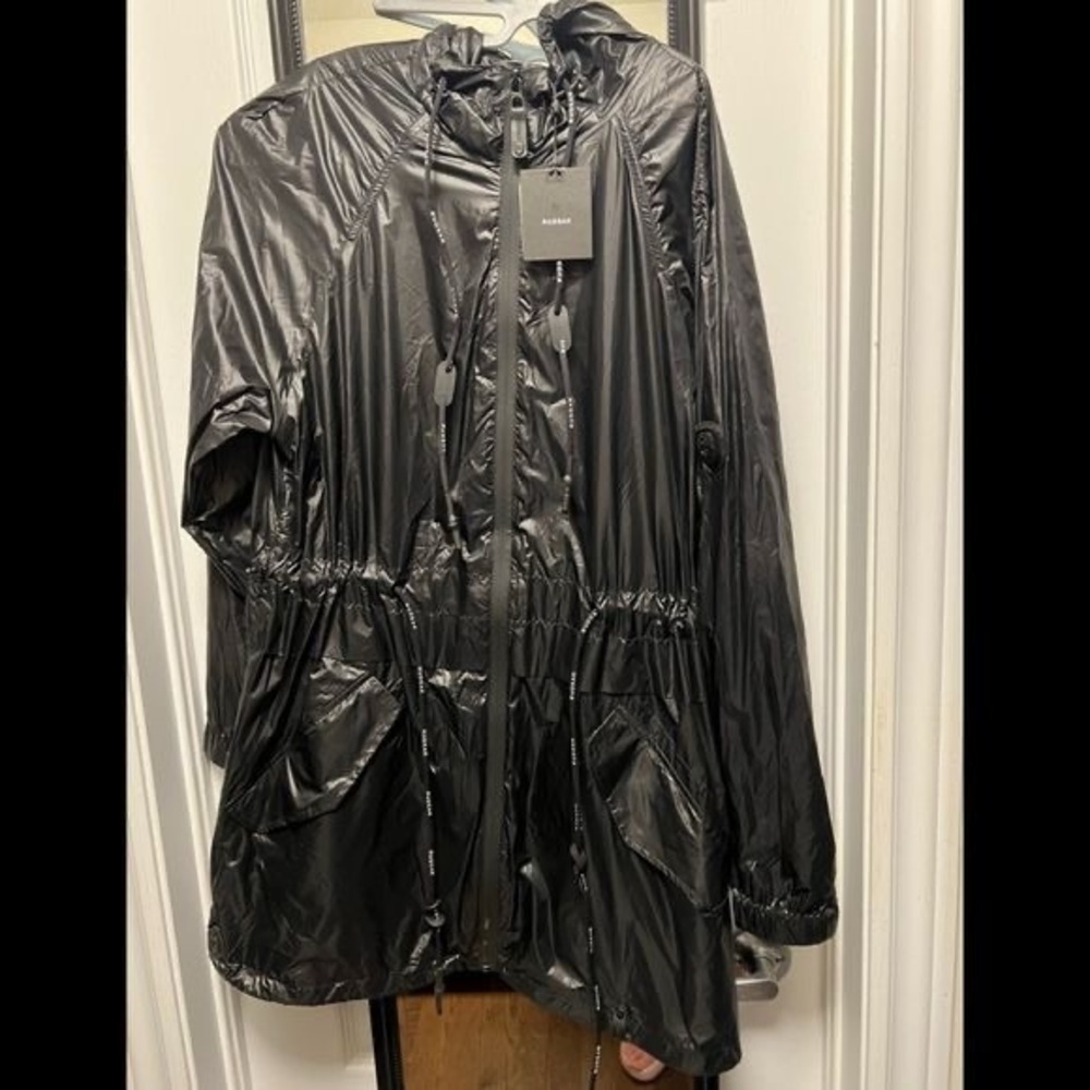 RUDSAK Black Utility Jacket with Hood and Lightweight Design